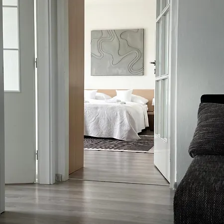 Apartment With 2 Bathrooms *